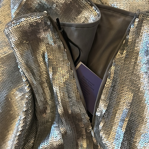 Future Collective x Kahlana Barfield Brown Women's Silver Sequin Mini Skirt 2X - Picture 7 of 8